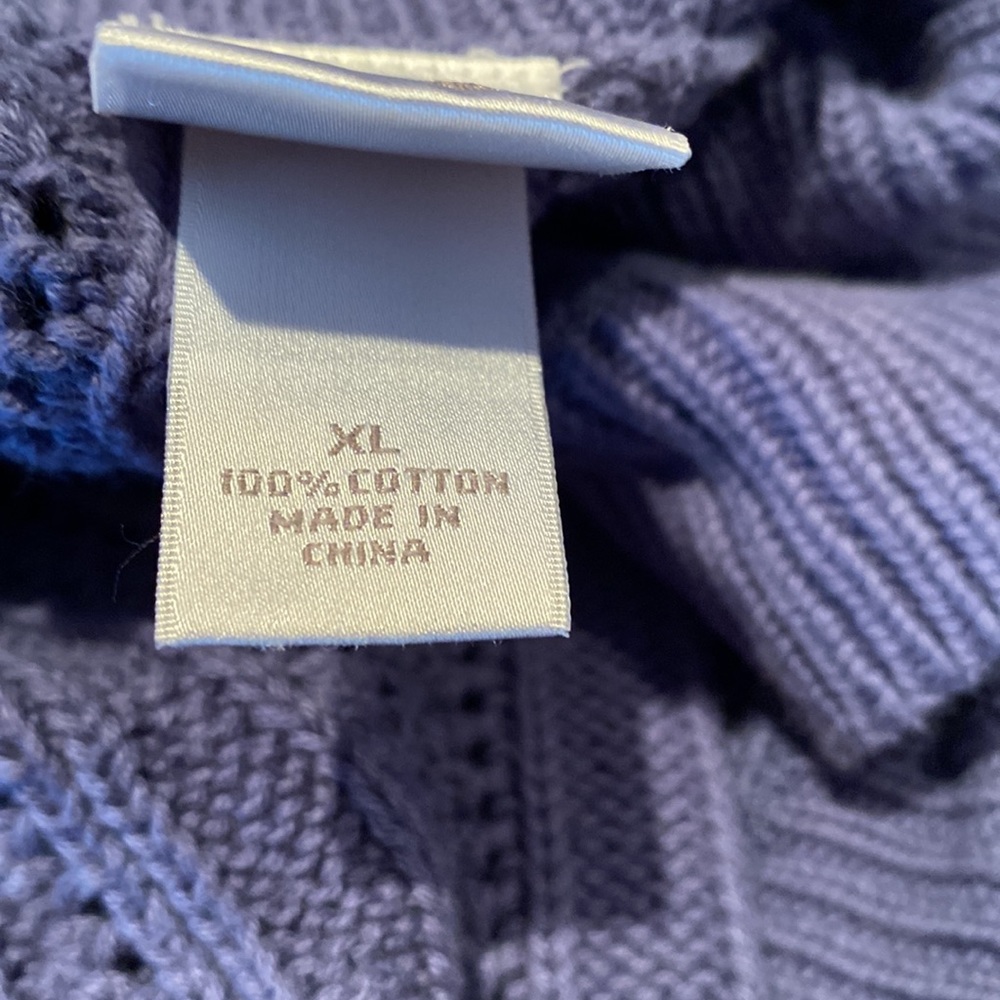 Sweater - Picture 8 of 9